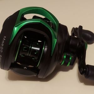 Right Hand Baitcasting Fishing Reel